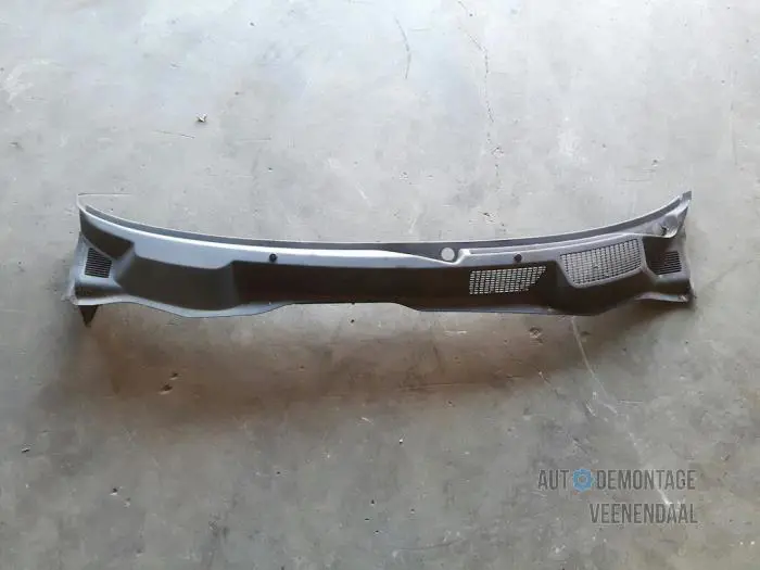 Cowl top grille Opel Astra