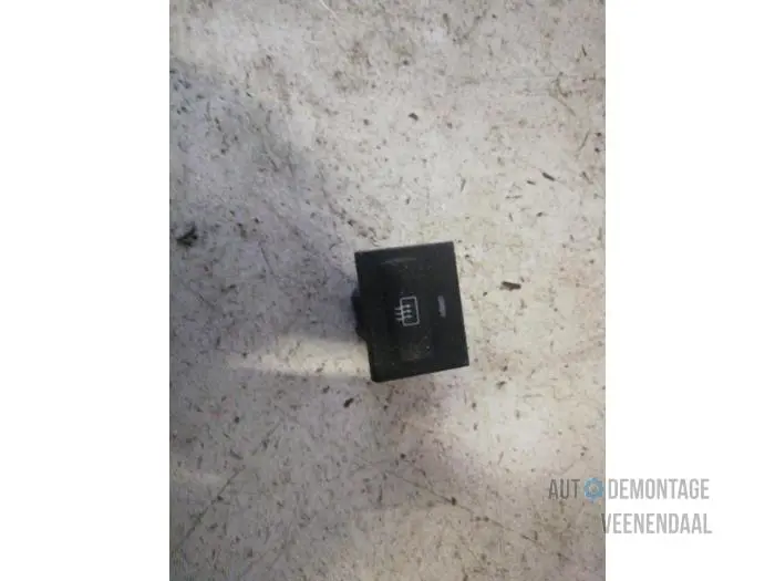 Rear window heating switch Ford Focus